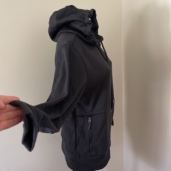 The North Face Women’s Everyday Full-Zip Hoodie in Dark Grey Heather, Medium - Picture 10 of 17